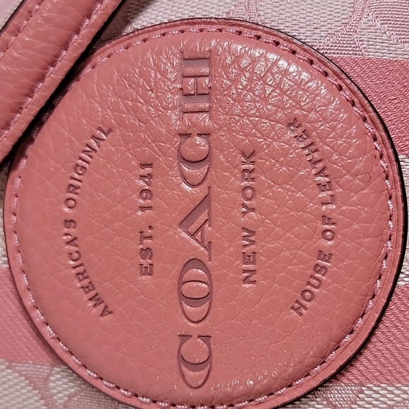 Coach Mini Dempsey pink mini bucket draw string bag - Picture 9 of 14